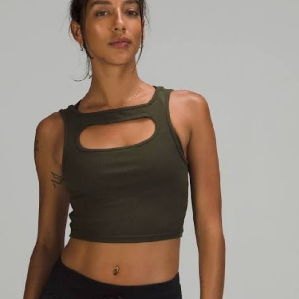 Lululemon top